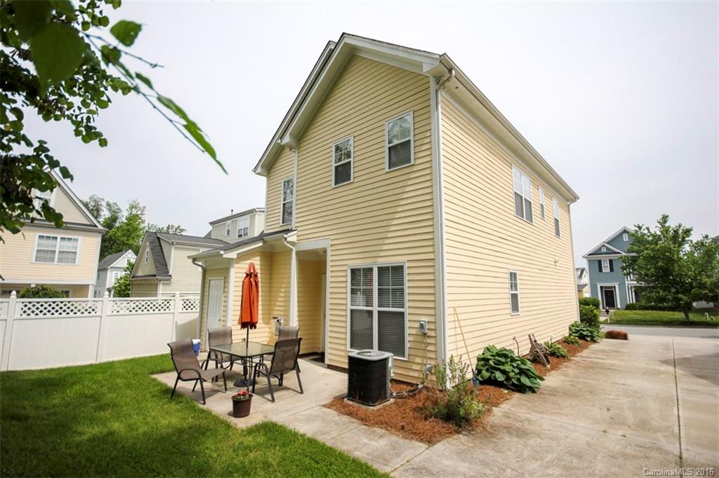 Old Stone Crossing - Residential