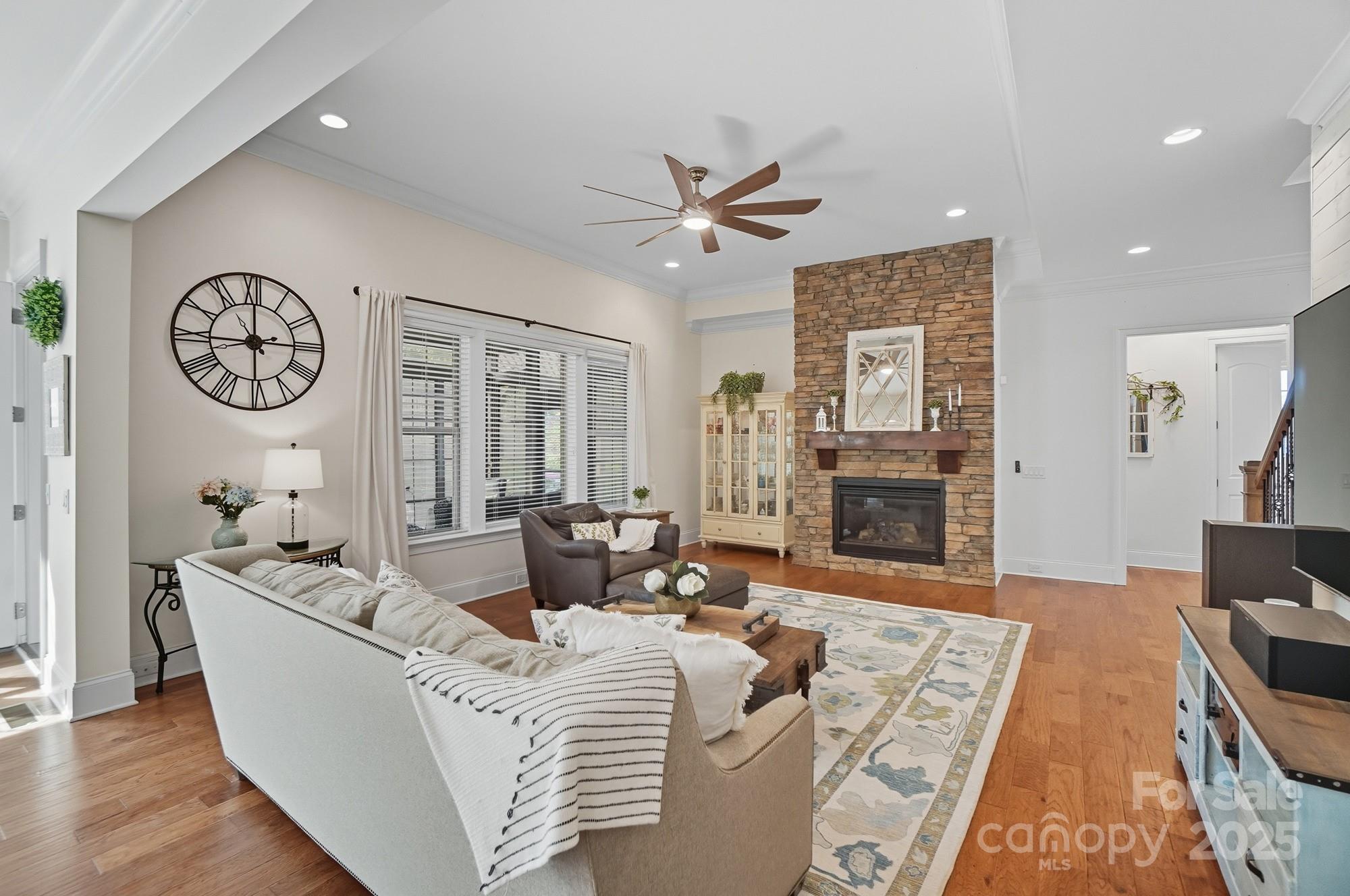 The Manors at Lake Ridge - Residential