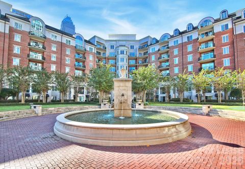 Photo of 300 W 5th Street, Charlotte, NC 28202 (MLS # 4384903)
