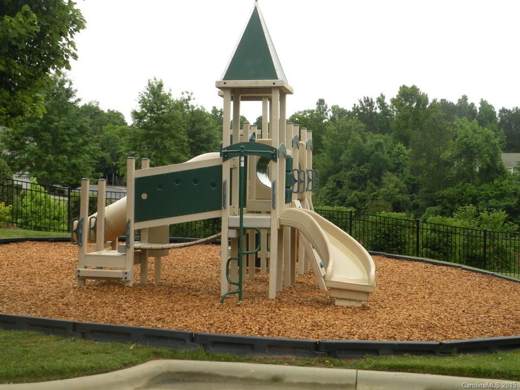 Ridge Pointe - Residential