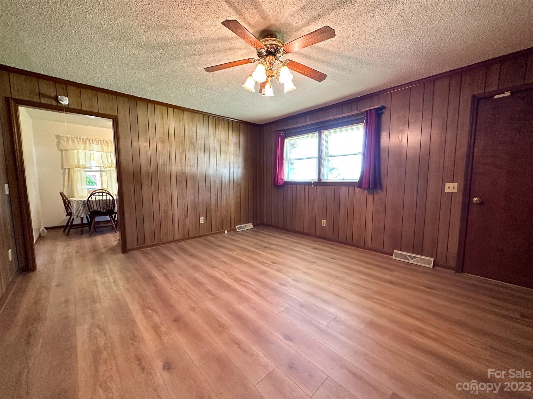 Anderson Heights - Residential