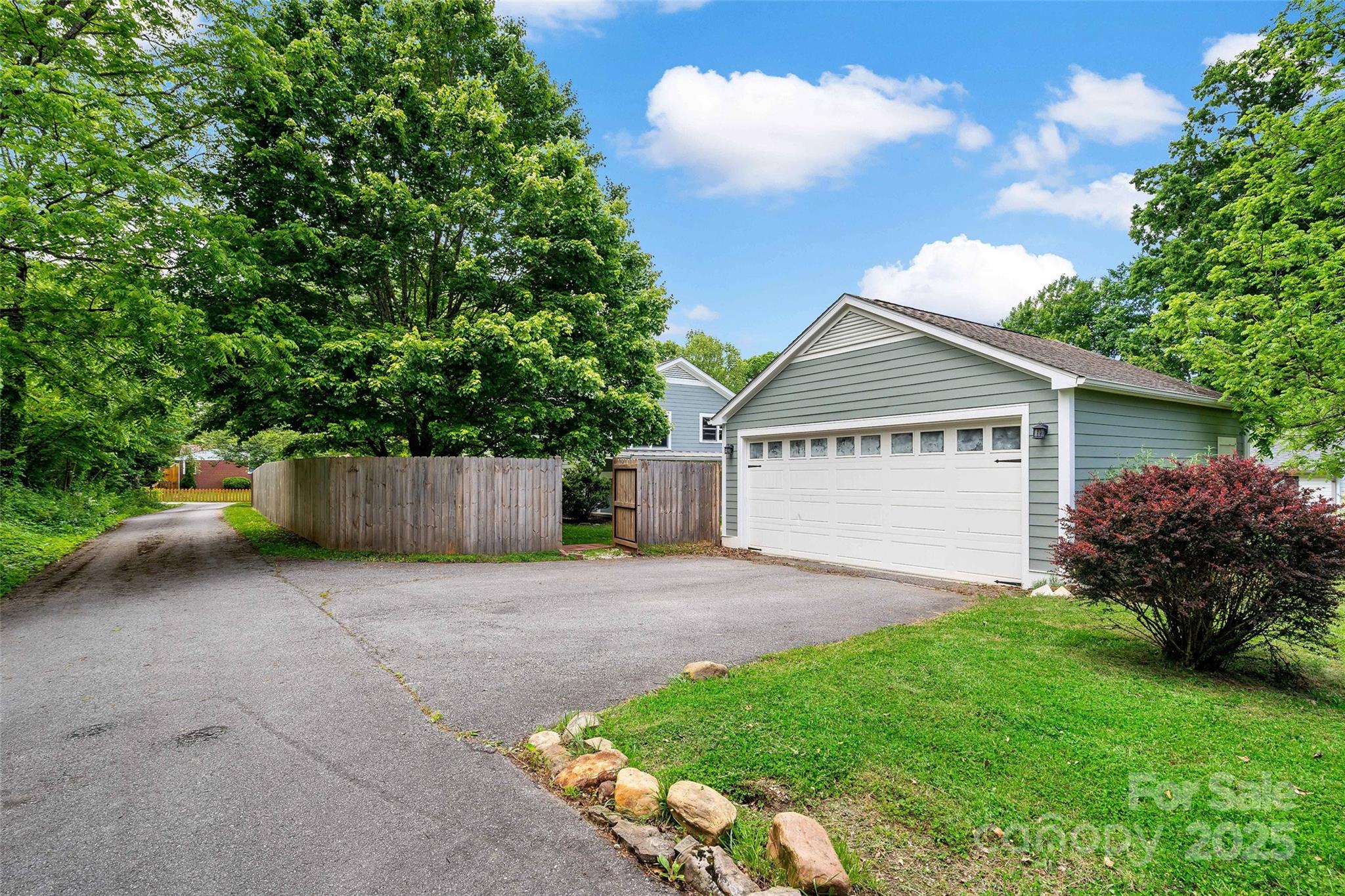 Parkway Forest - Residential