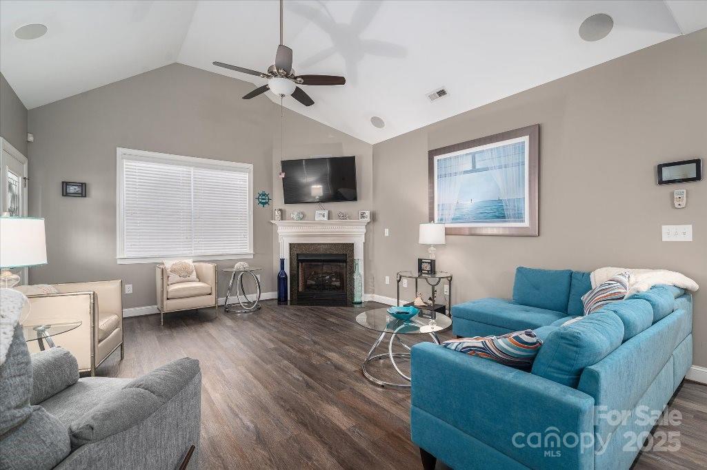 8176 Viscount Court