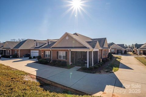 8176 Viscount Court Denver NC 28037
