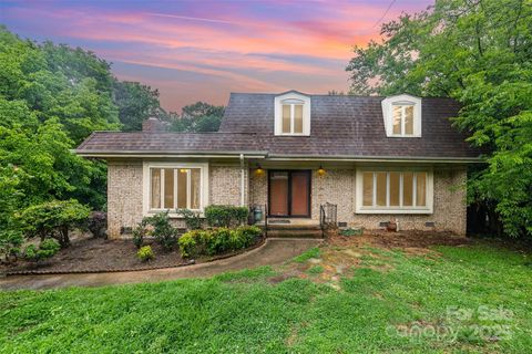 9139 Robert Frost Lane Charlotte NC 28213