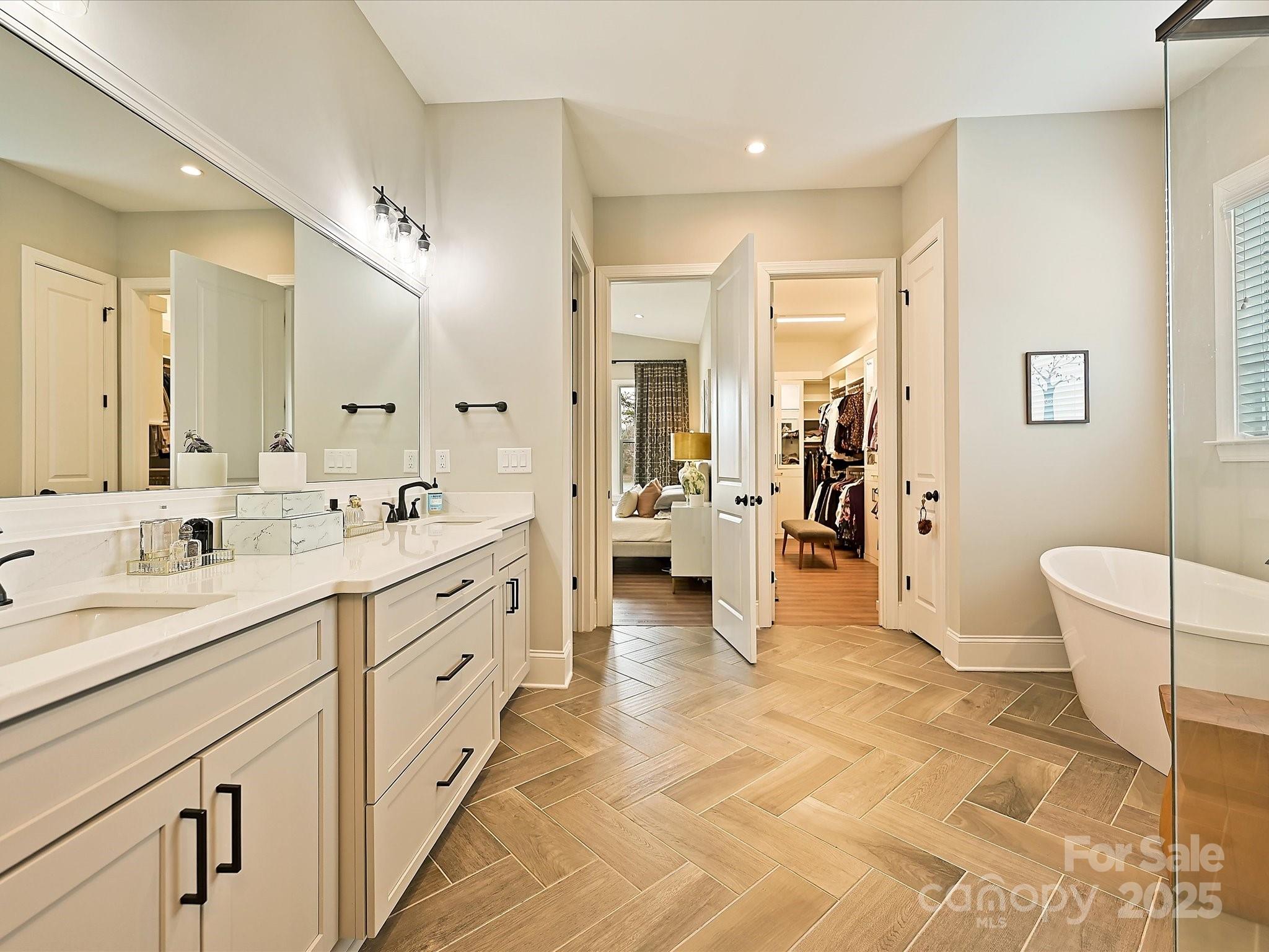 Pirates Cove - Residential