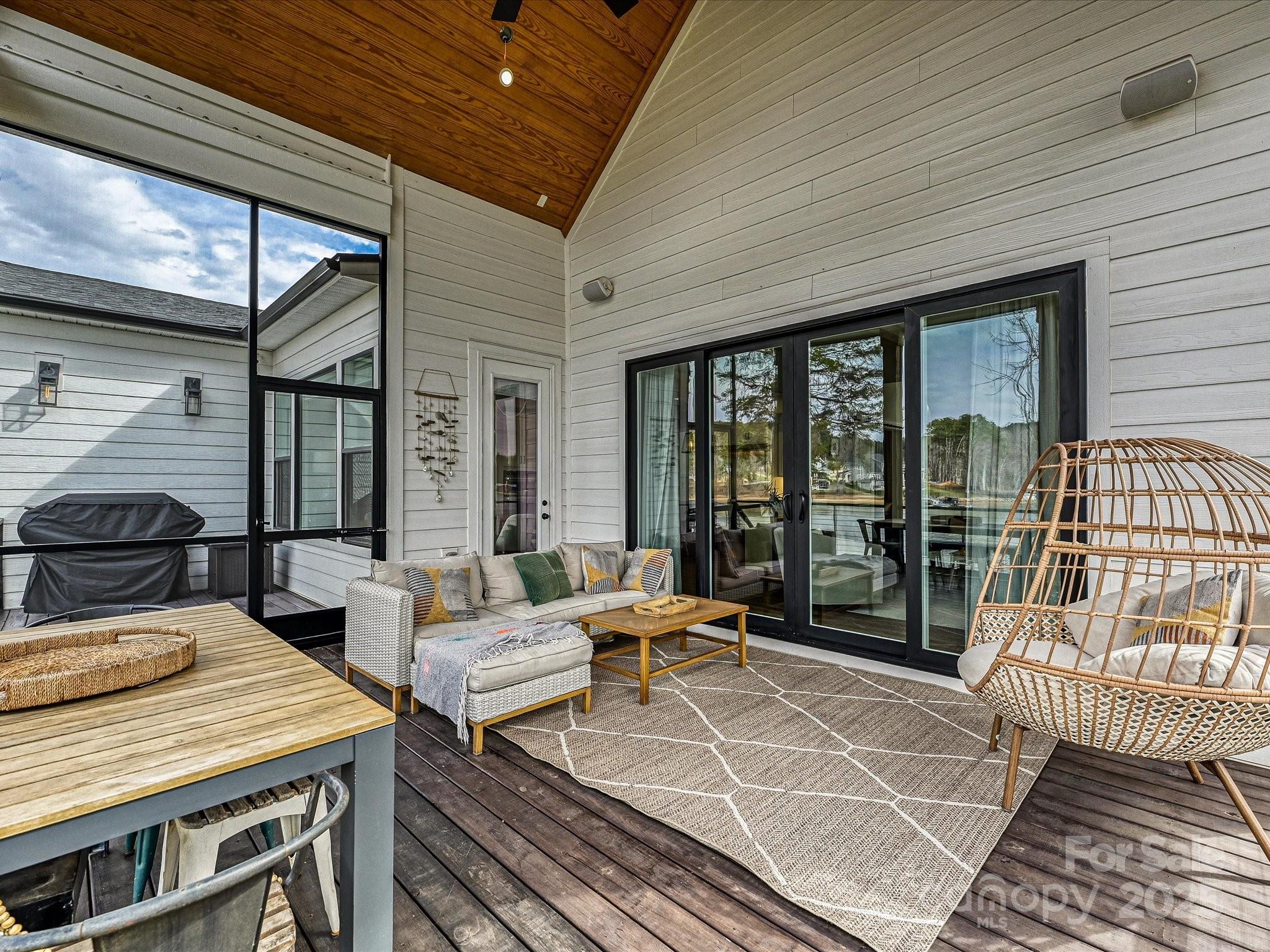 Pirates Cove - Residential