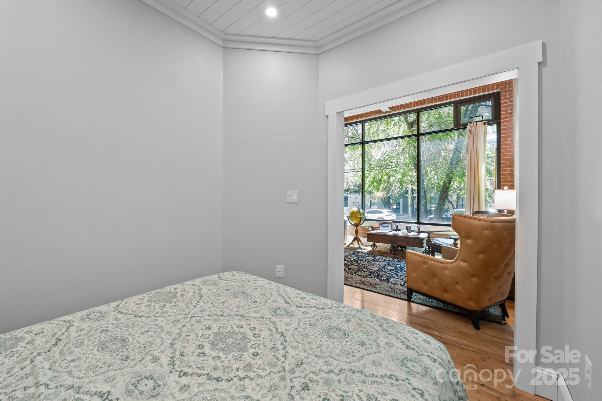 310 Arlington Avenue 207