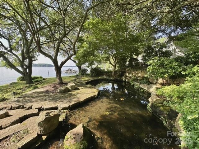 Live Oaks - Residential