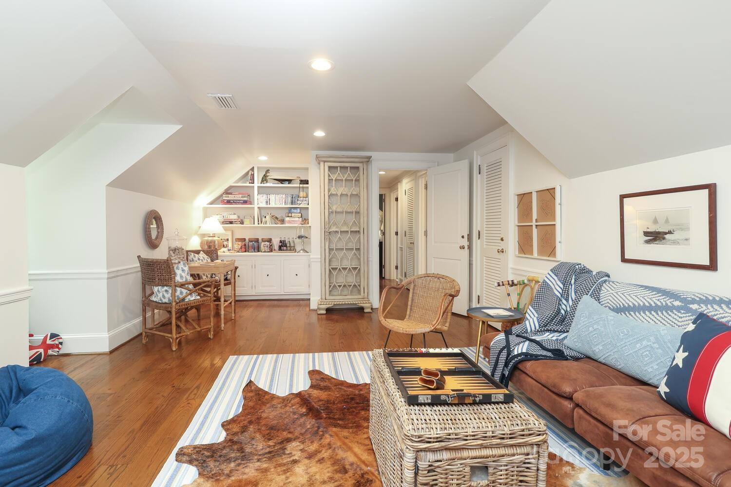 Live Oaks - Residential