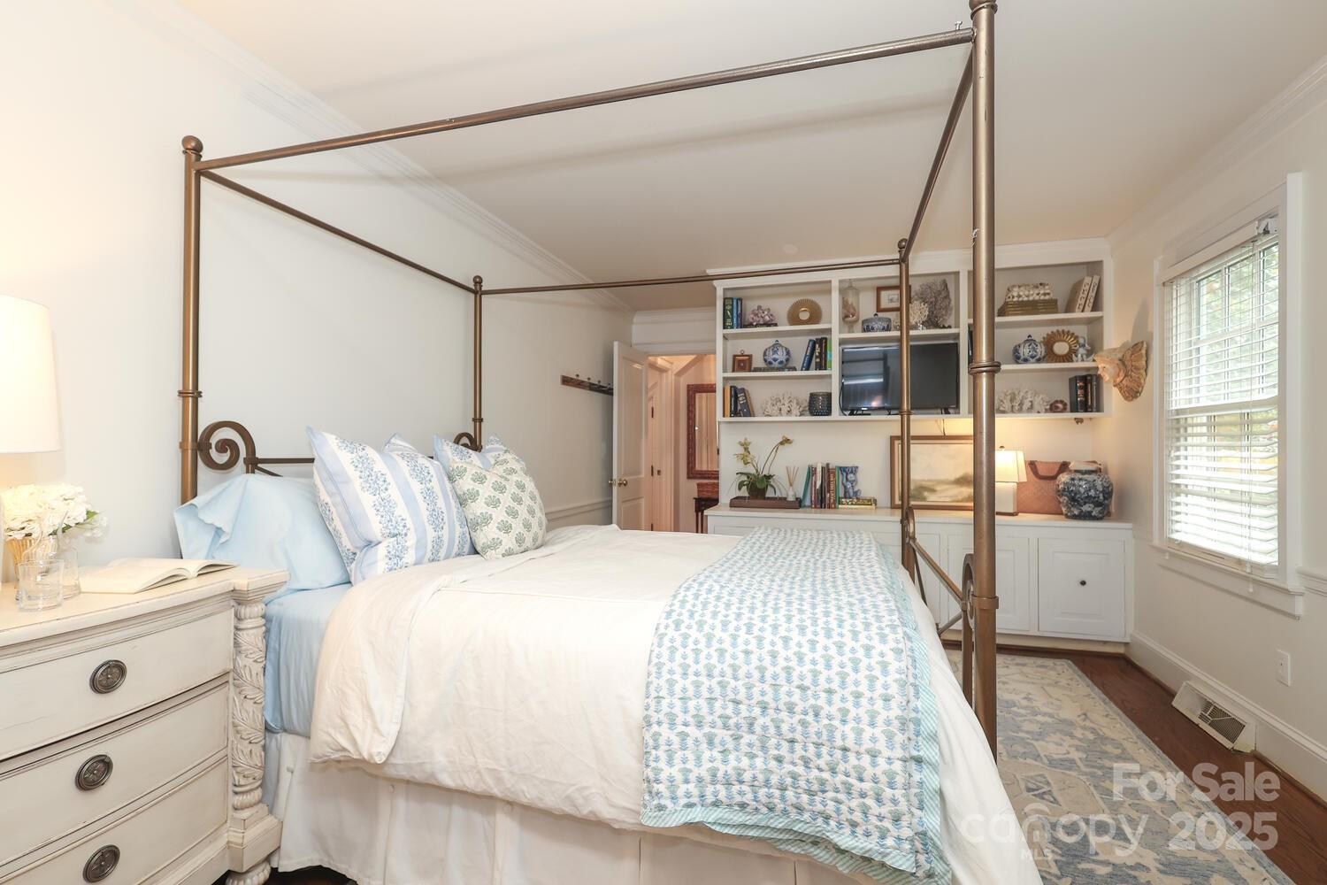 Live Oaks - Residential