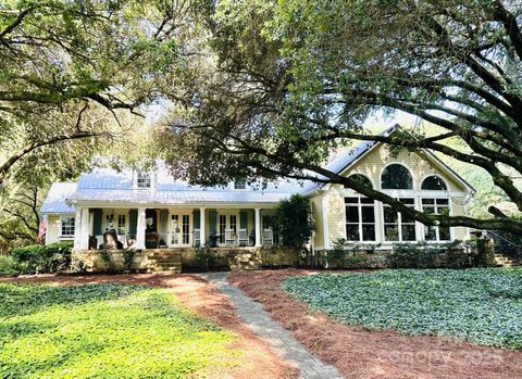 7794 Live Oaks Drive Denver NC 28037