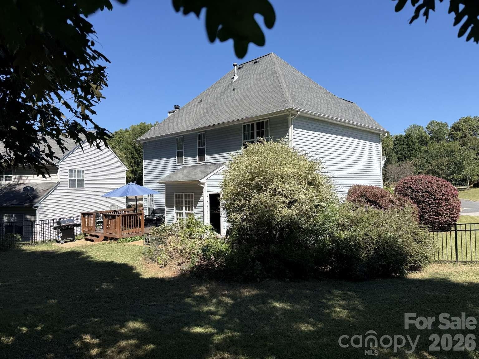 715 W Cheval Drive