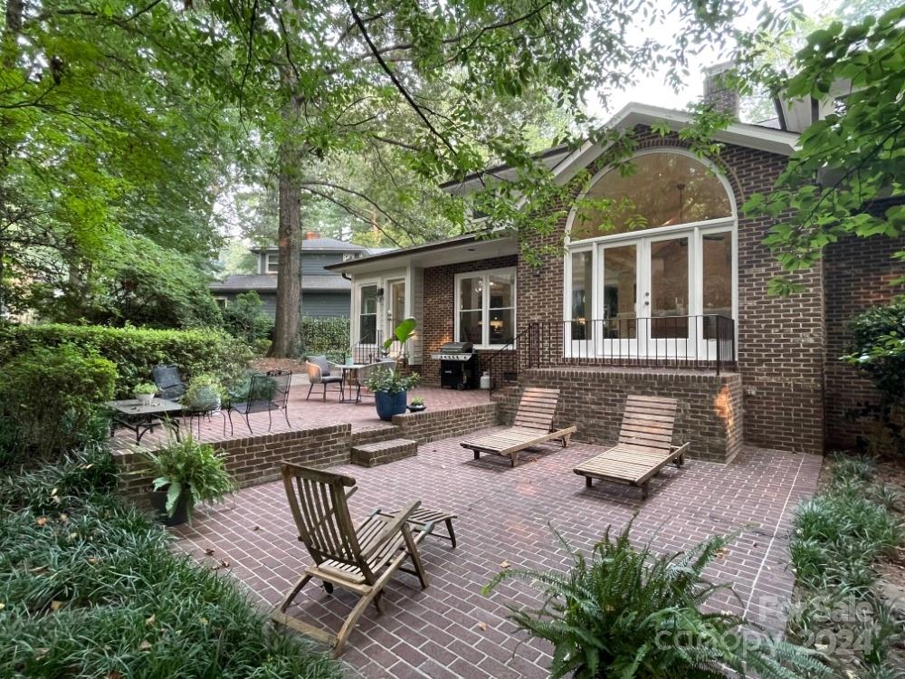 Bentley Oaks - Residential