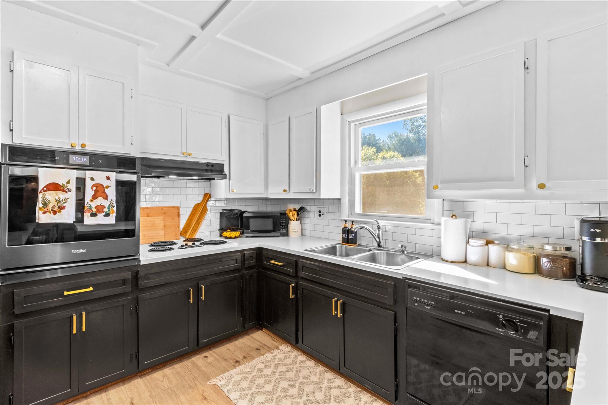 Windy Hill Acres - Residential