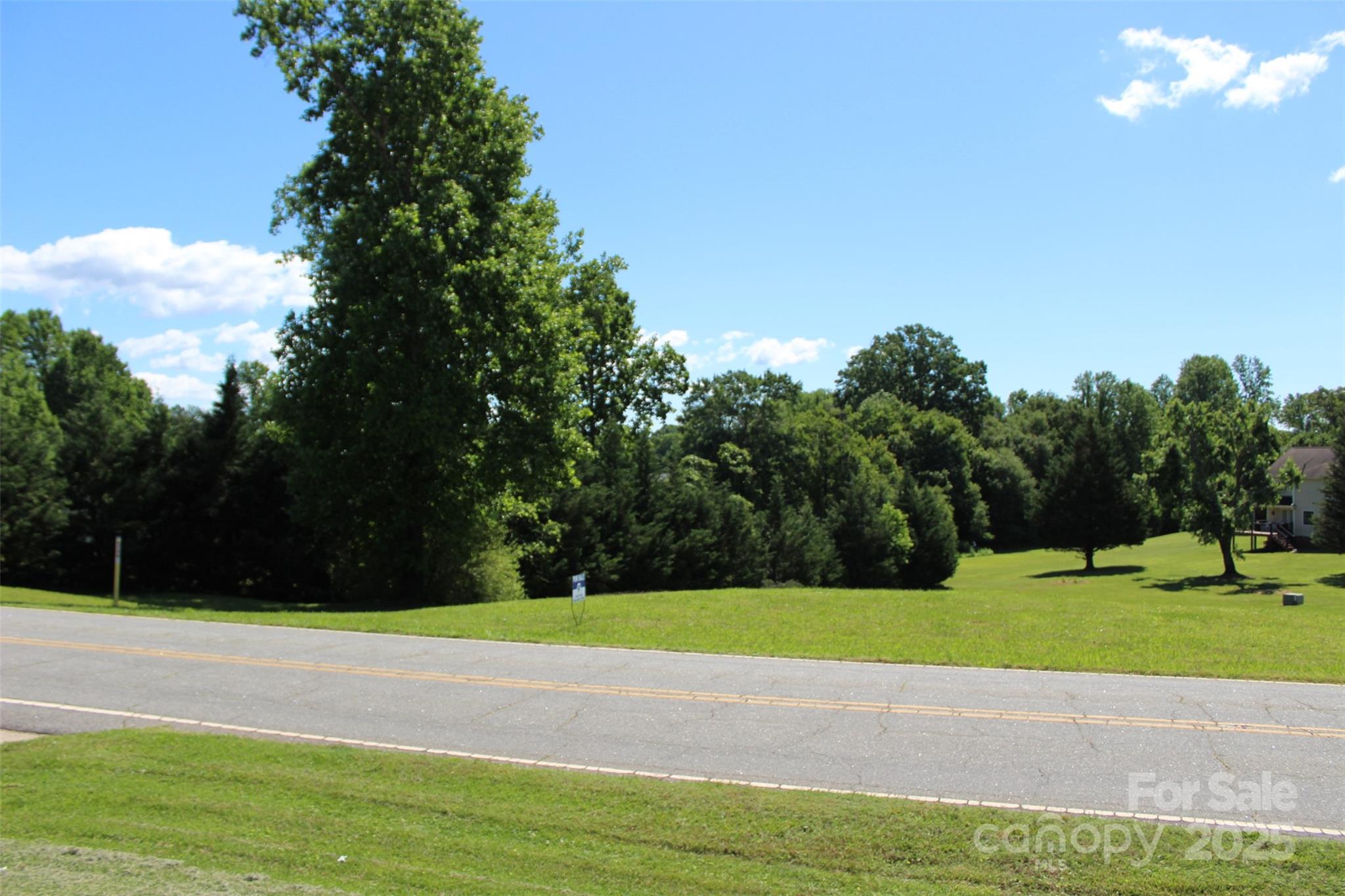 <1AC Thompson Road