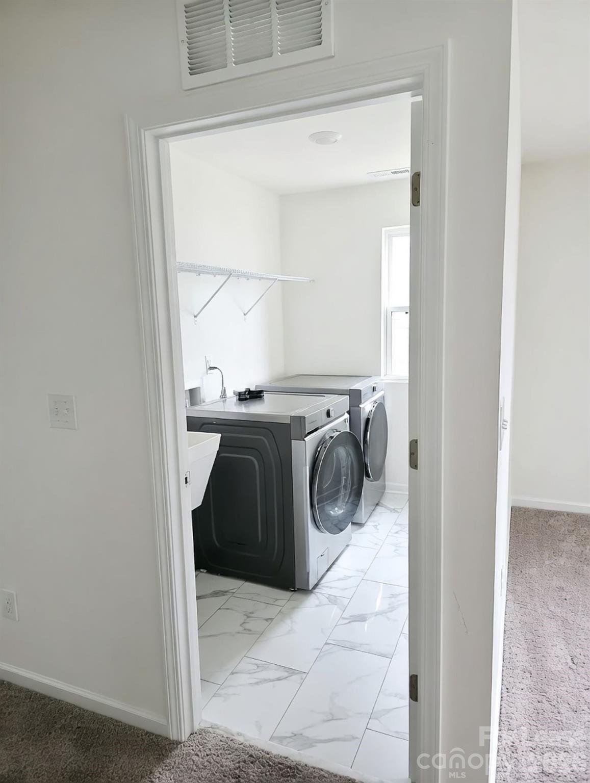 Stallings Brook - Residential Lease