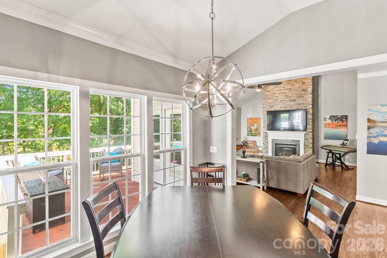 14509 Greenpoint Lane