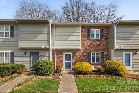 3126 Heathstead Place Charlotte NC 28210