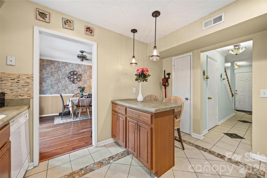 Welcome Home! New HVAC and hot water heater! HOA covers water and trash. This 3bedroom/2.5 Bath condo is minutes from the popular SouthPark Mall and the Harris YMCA Heathstead. It offers a spacious living area and fully equipped kitchens with a fenced in patio, new windows and new French Doors. At Heathstead, you will enjoy luxuries such as a community swimming pool and private tennis courts.