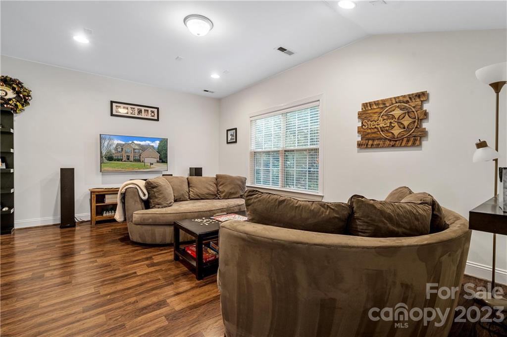 Mill Creek Falls - Residential