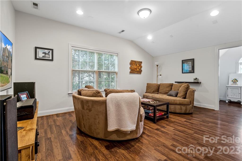 Mill Creek Falls - Residential