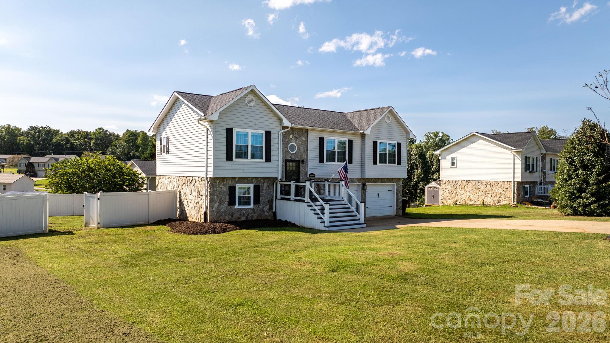 4889 Carpenter Road