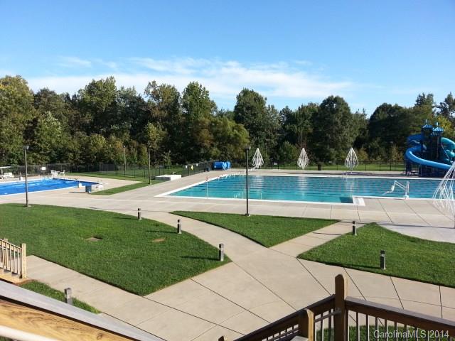 Moss Creek Village - Residential