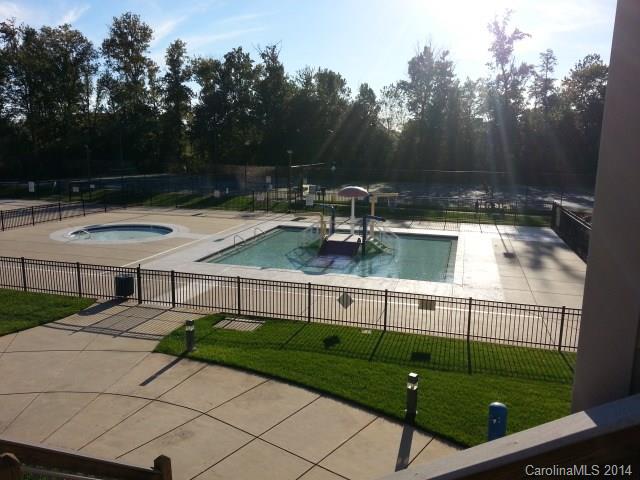 Moss Creek Village - Residential