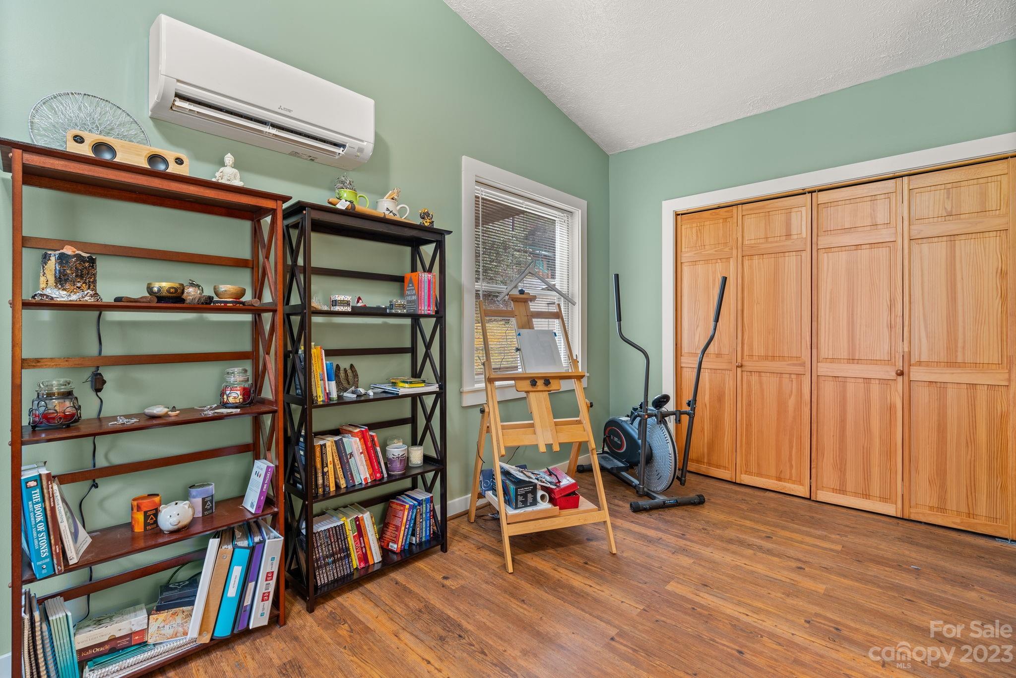 Sherwood Forest - Residential