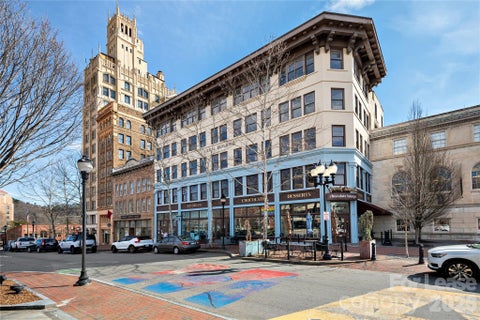 Photo of 22 S Pack Square #PENT, Asheville, NC 28801 (MLS # 4426877)
