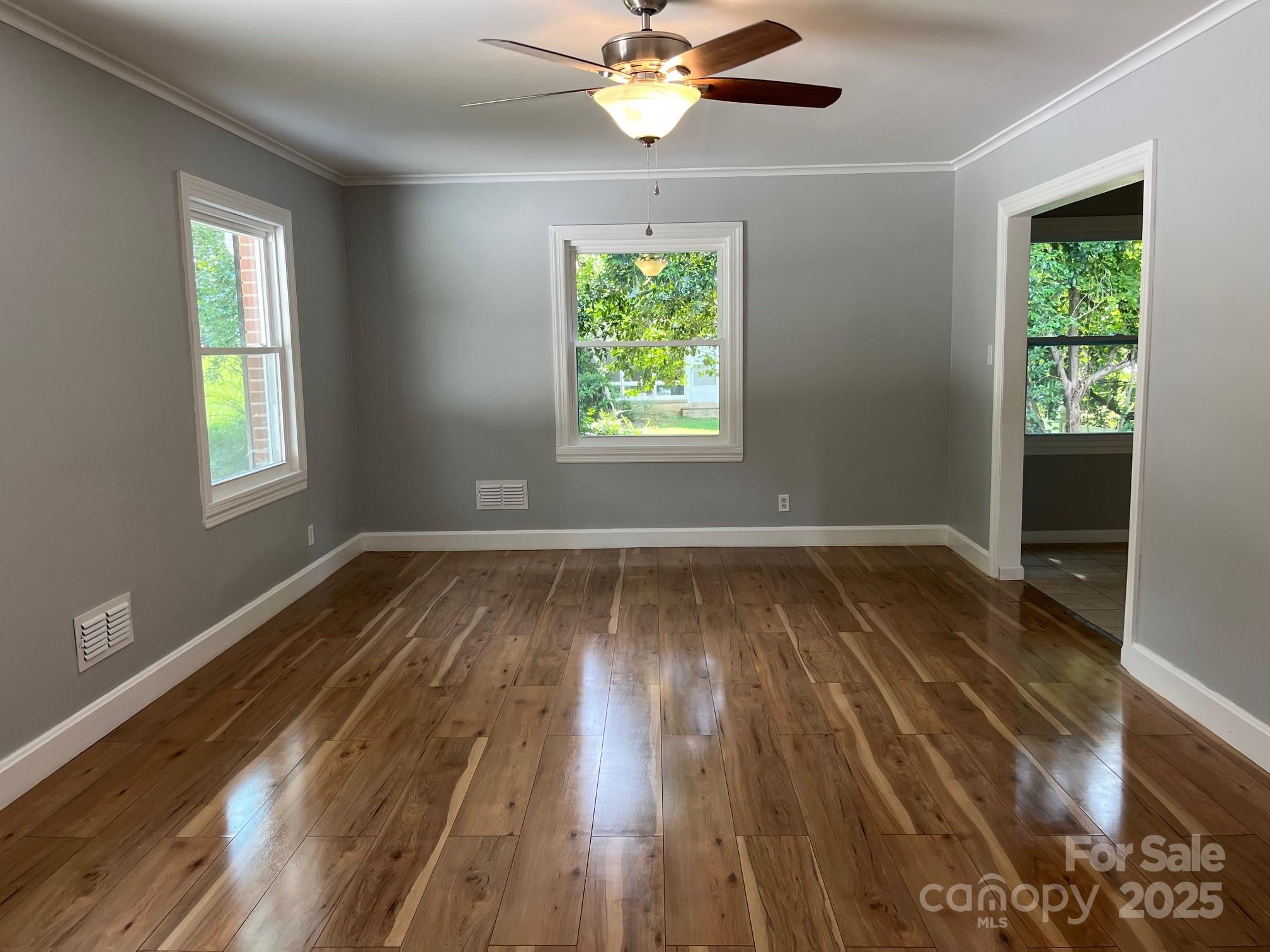 680 Lakeside Drive
