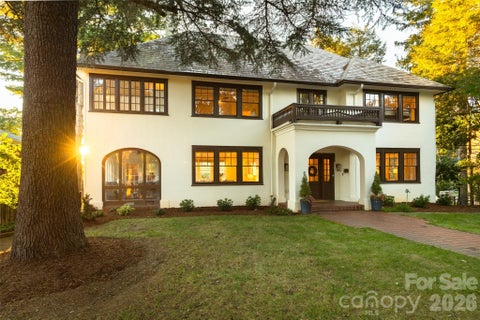Photo of 200 Kimberly Avenue, Asheville, NC 28804 (MLS # 4429013)