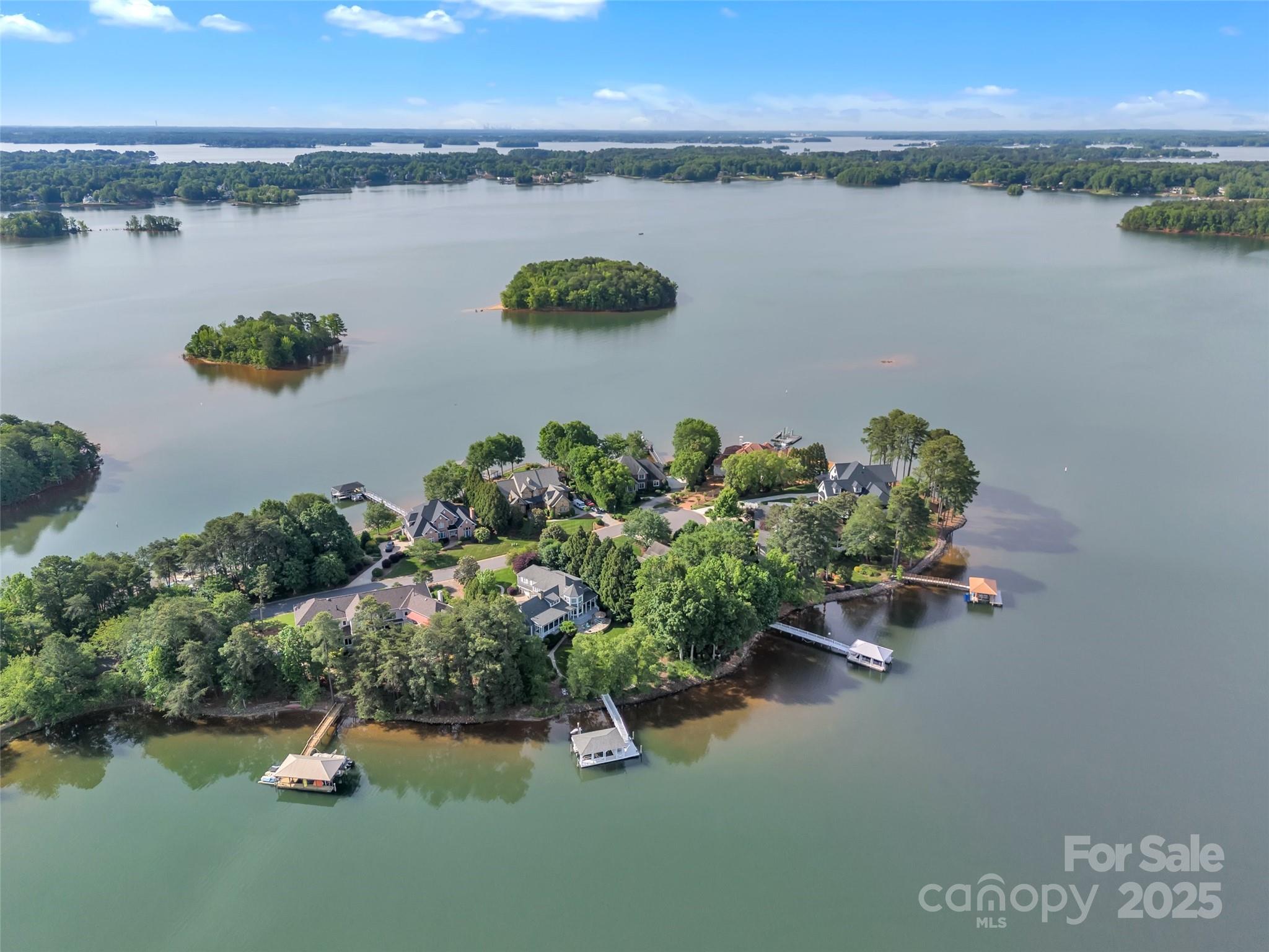 The Harbour At The Pointe - Residential