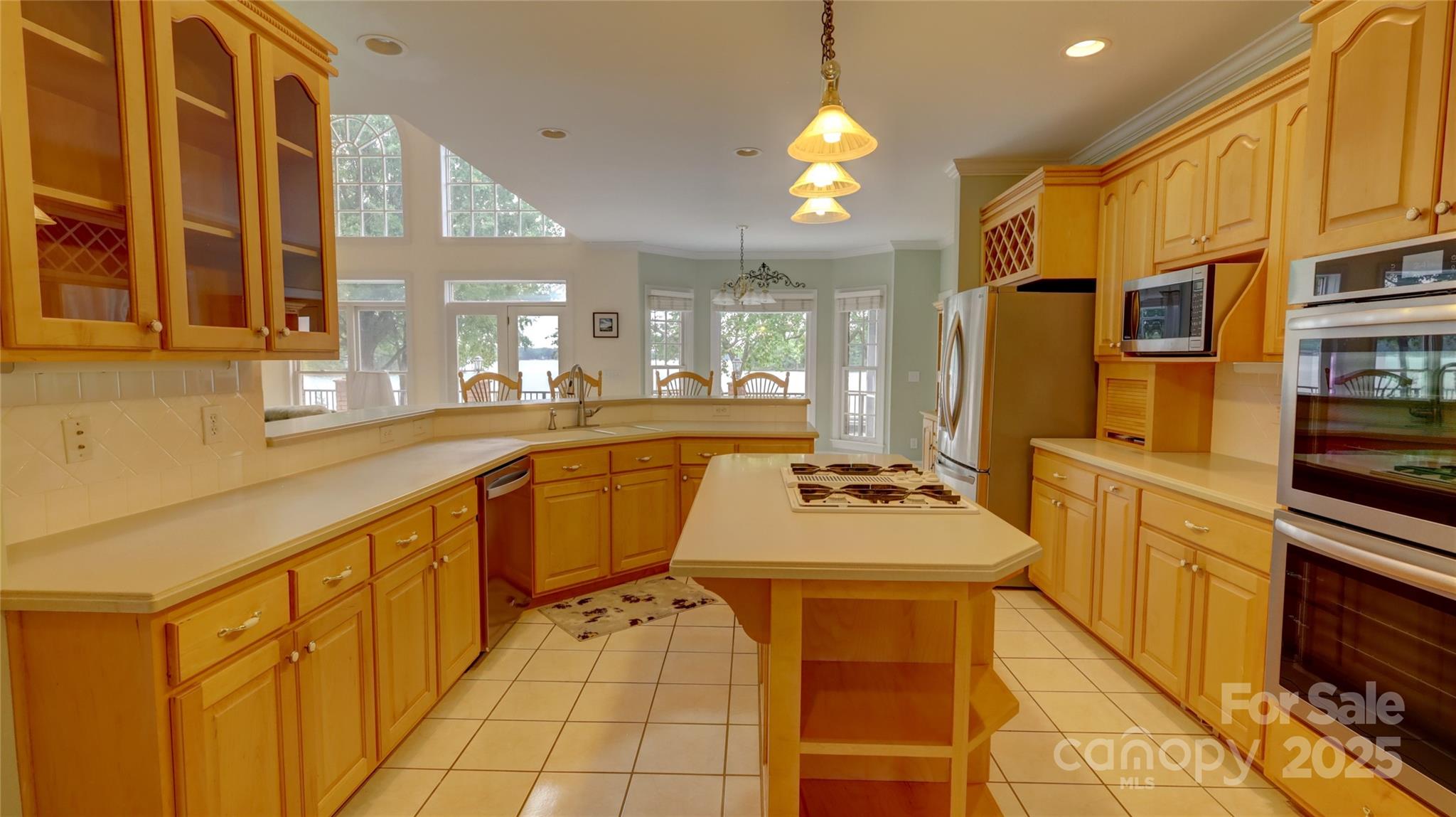 The Harbour At The Pointe - Residential