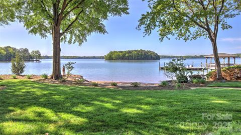495 Bay Harbour Road Mooresville NC 28117