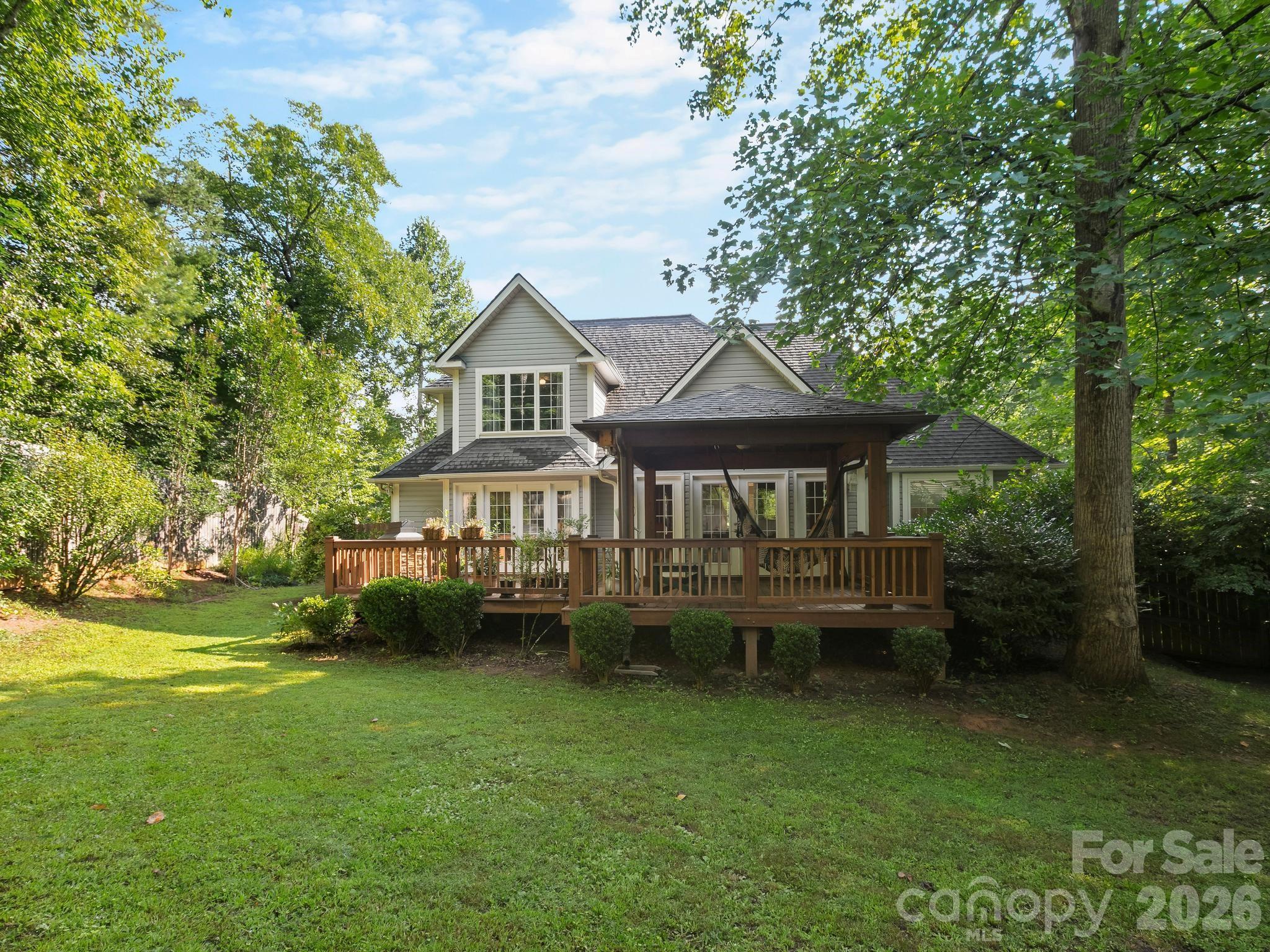 306 Golden Hawk Trail
