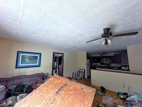 A home in Hayesville
