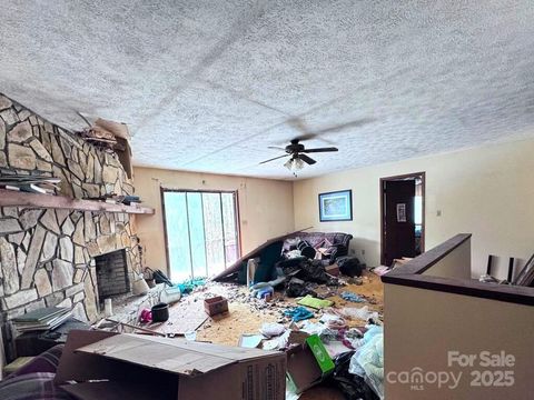 A home in Hayesville