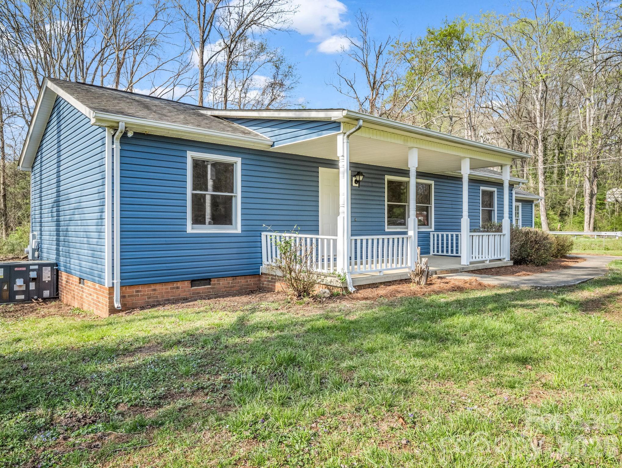 347 Crestview Street