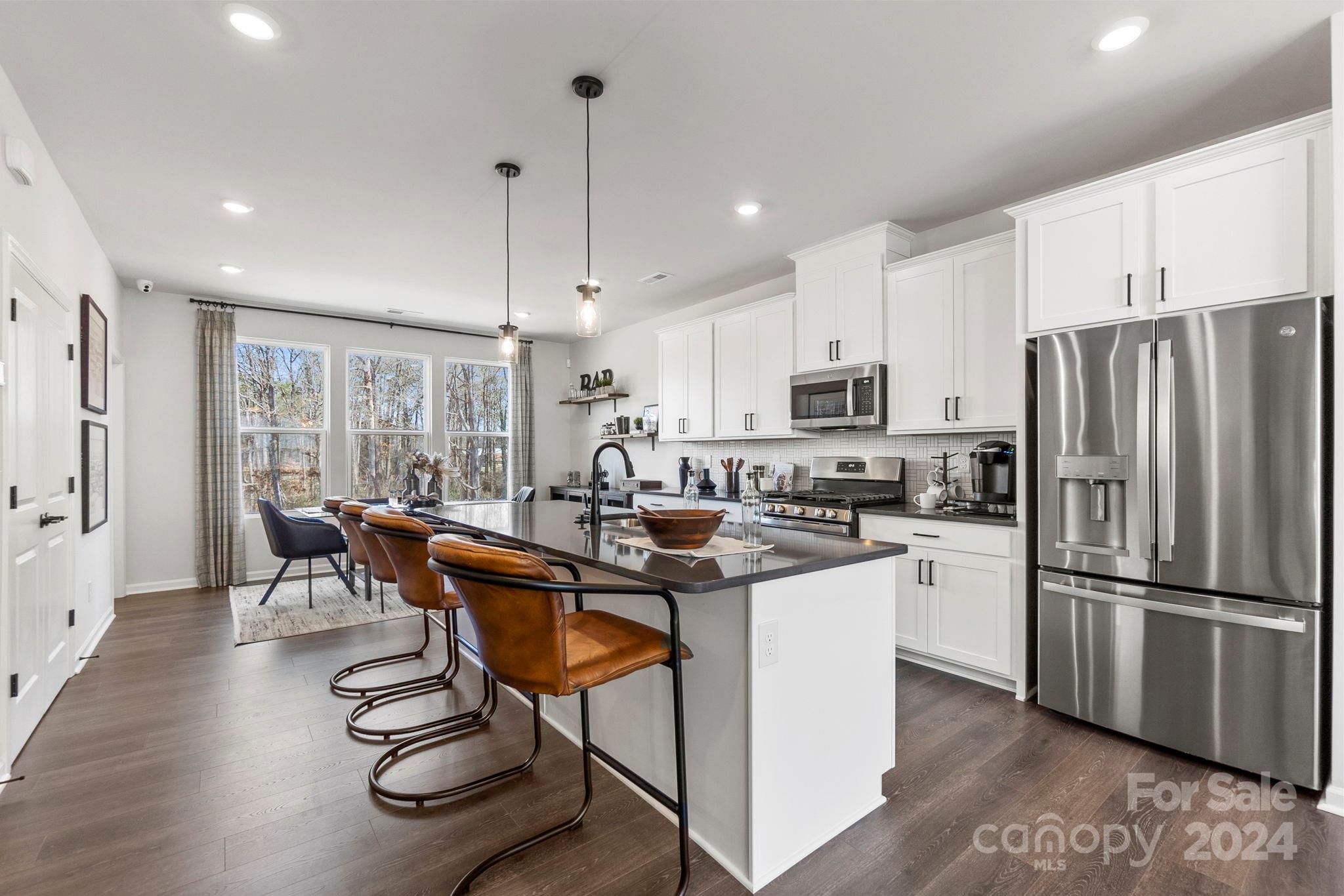 Mineral Springs - Residential