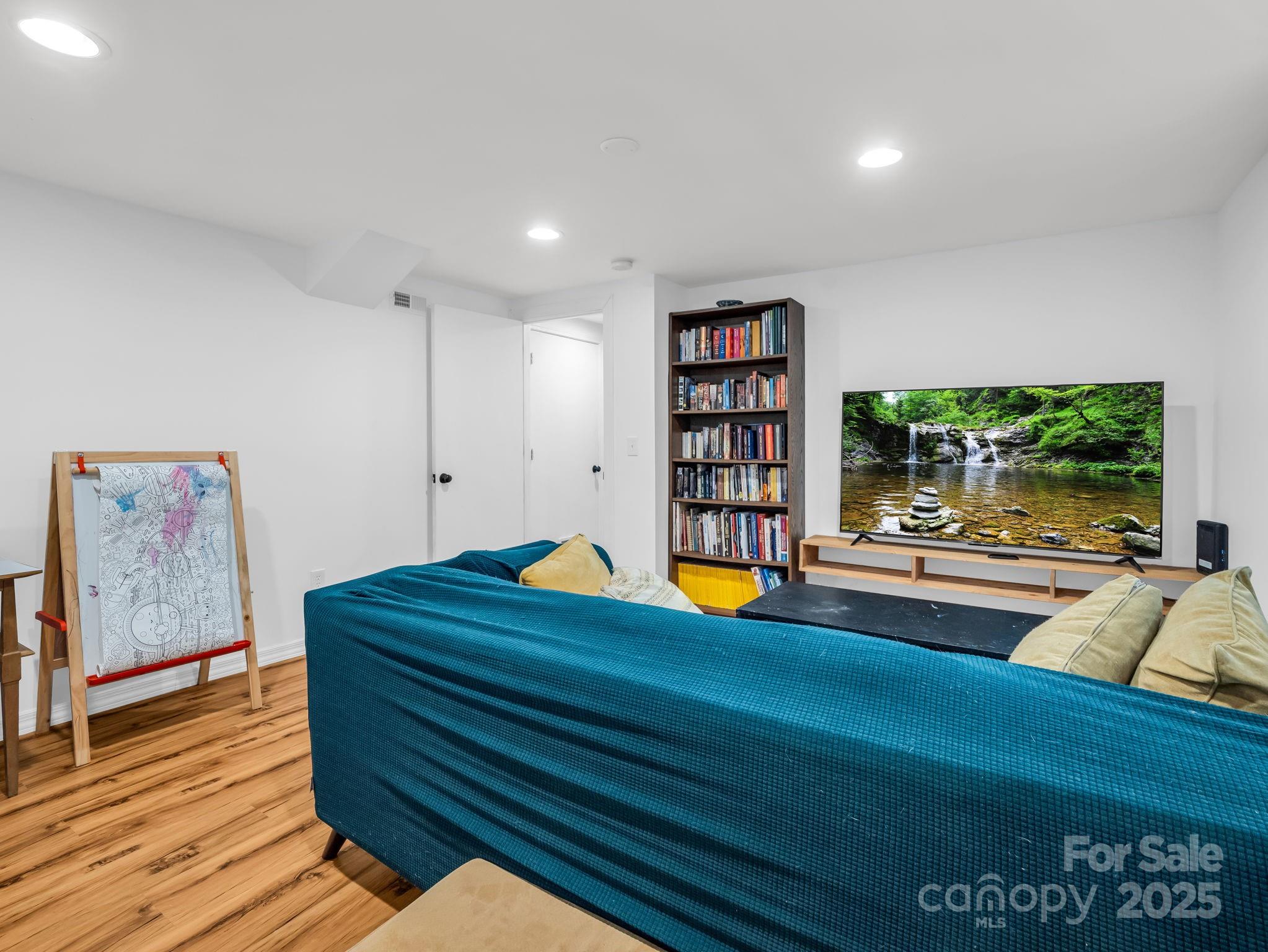 Long John Mt Estates - Residential