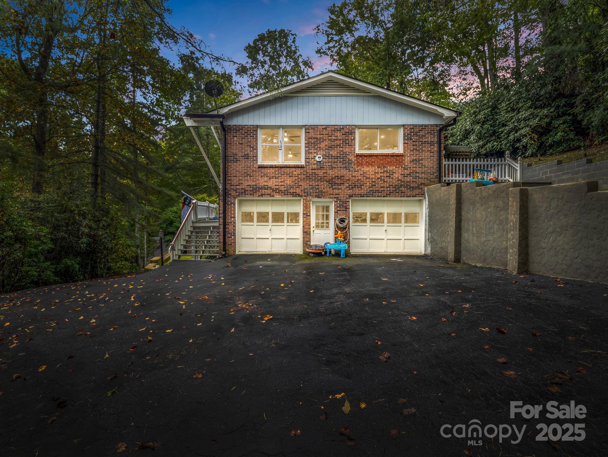 Long John Mt Estates - Residential