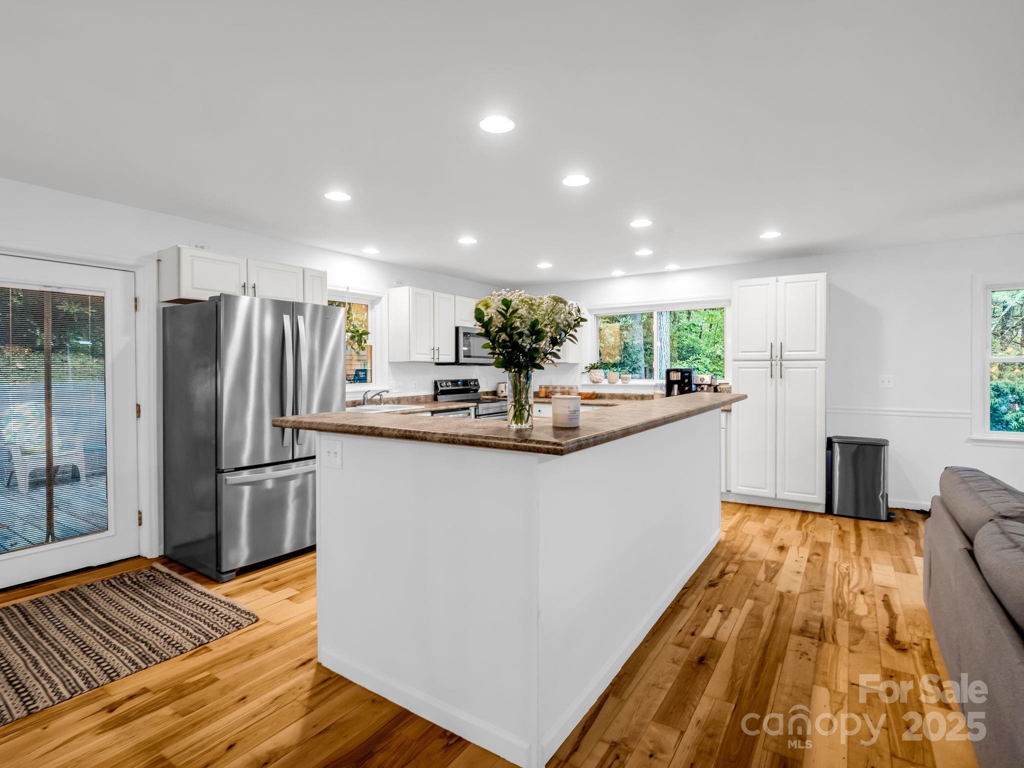 Long John Mt Estates - Residential