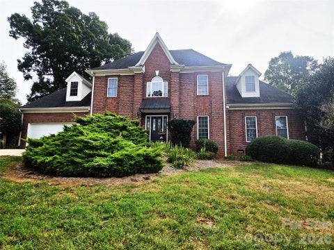 Photo of 408 5th Avenue NE, Conover, NC 28613 (MLS # 4427047)