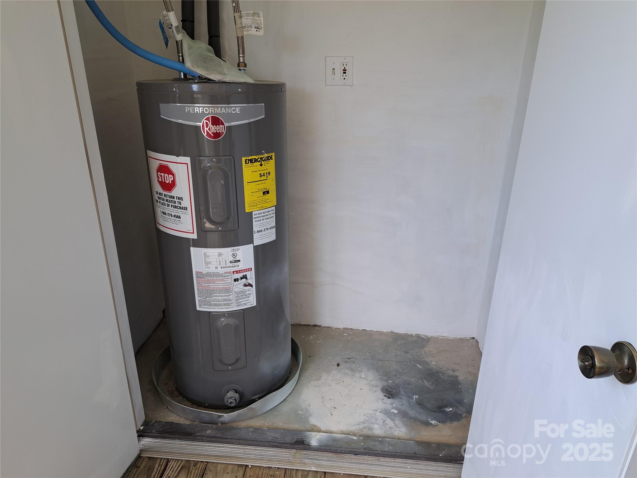 Carya Pond Condo Homes - Residential