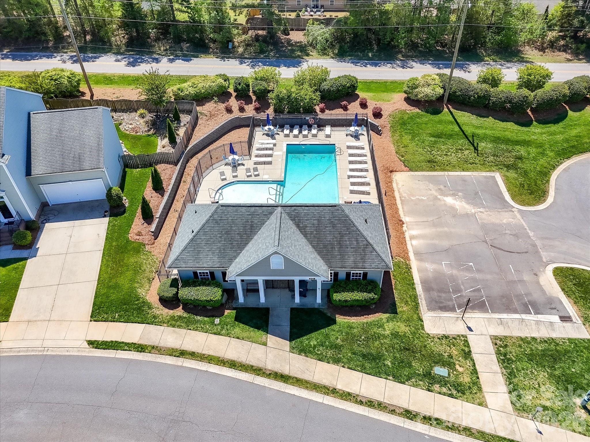 Glen Laurel - Residential