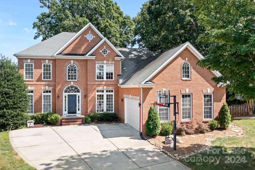 Welcome to 20428 Marblehead! This 4 Bed 3-1/2 Bath 2 story home features MASTER ON MAIN in Desirable Jetton Cove community! Walk to Jetton Park, Grocery Store, Coffee Shops and More. All within minutes of I-77. Private Master Retreat, Formal Dining, Office & Huge Kitchen with Walk In Pantry and Tons of Cabinetry. Second Floor features 3 generously sized secondary bedrooms, two with en-suite baths and bonus room. Walk-out basement (unfinished) with an amazing patio/ fire pit for entertaining!!  Very Quiet, Cul-de-Sac location makes this home a must see! Oversized garage.