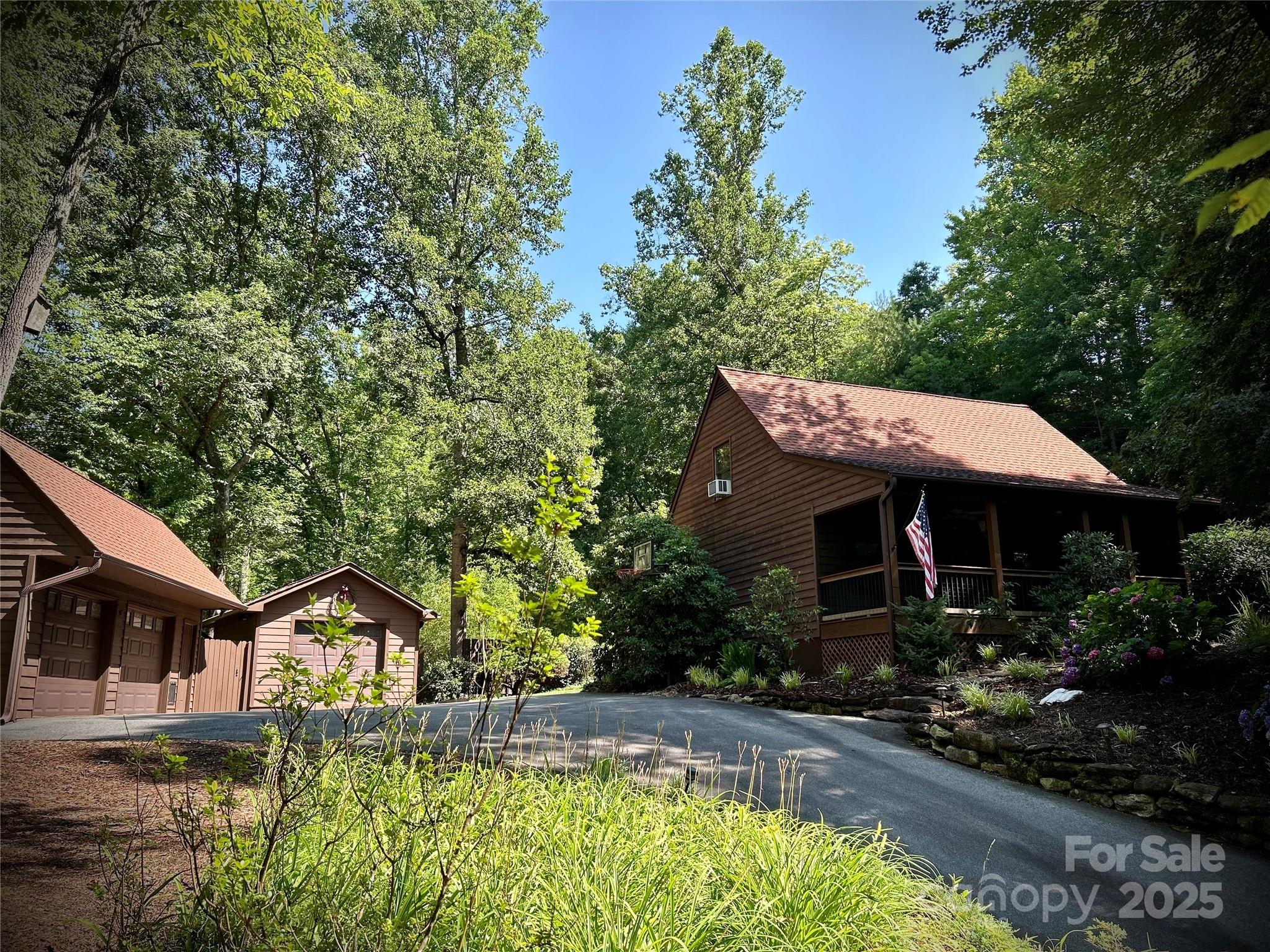 1952 Davis Mountain Road