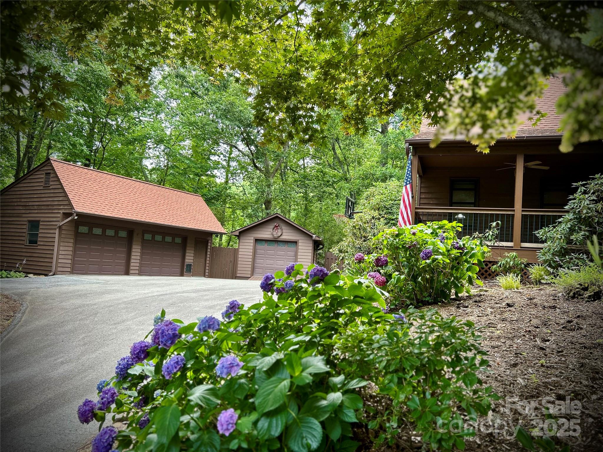 1952 Davis Mountain Road